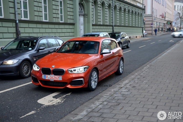 Vollgarage Mikrokontur® Rot BMW 1er F20