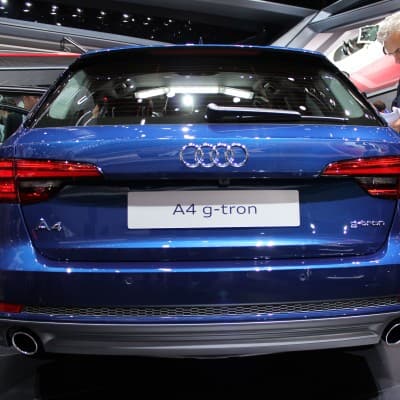 IAA 2015 - Audi A4 g-tron