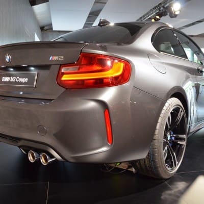 BMW M2 in Mineralgrau