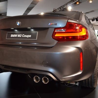 BMW M2 in Mineralgrau