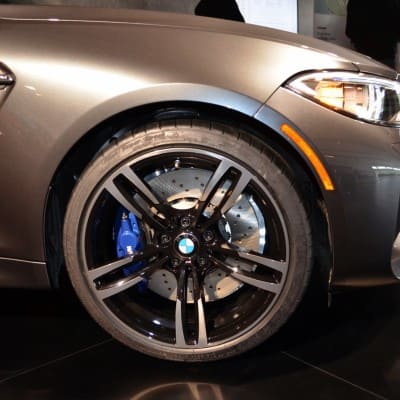 BMW M2 in Mineralgrau