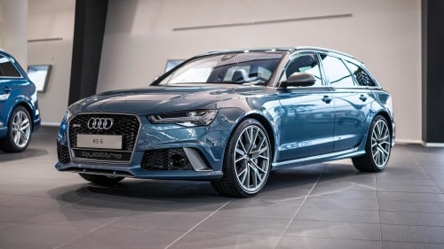 Audi RS6 Exclusive in Polar Blau Metallic