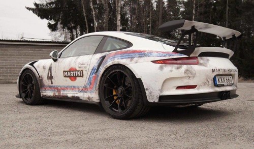 Porsche 911 GT3 foliert im Martini-Look