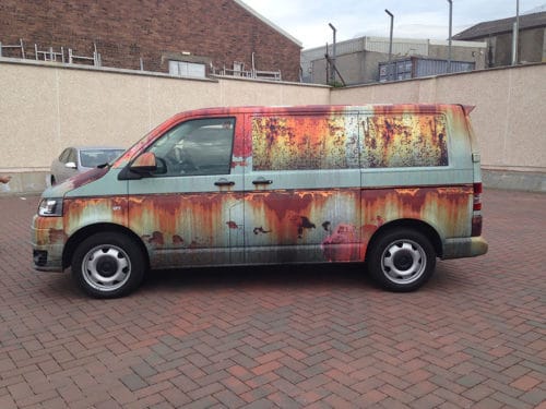 VW Transporter im Rost Look