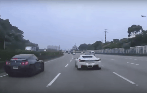 Video: Nissan GT-R Crash