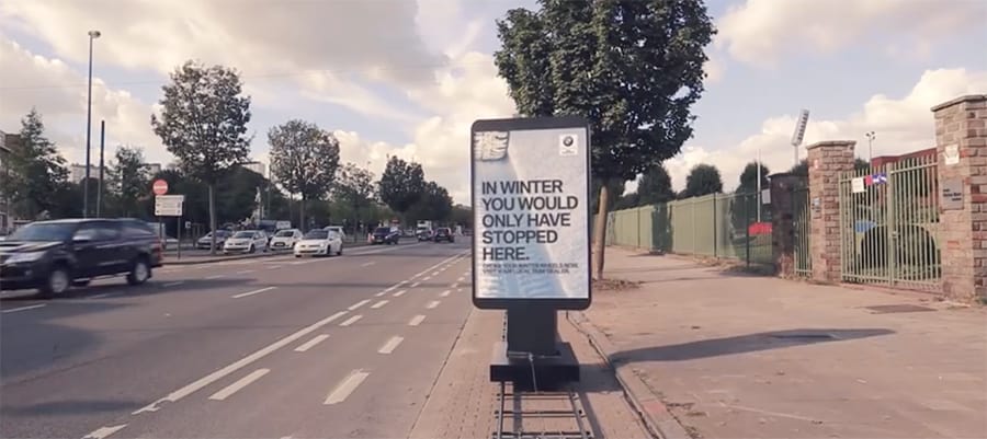 BMW & AIR - The Moving Billboard (Fahrende Werbetafel)