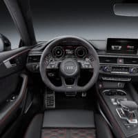 Audi RS5 F5 Misano Red -Cockpit
